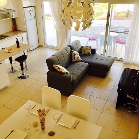 Villa 16L Gastria 外观 照片